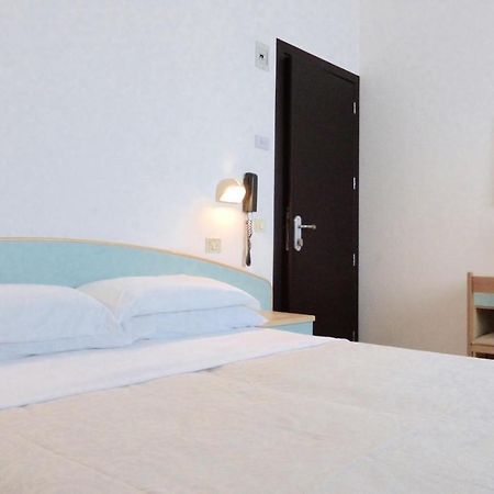 Hotel D'Annunzio Cattolica Eksteriør bilde