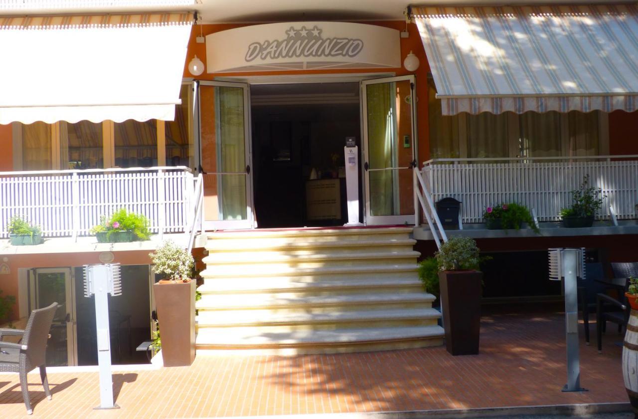 Hotel D'Annunzio Cattolica Eksteriør bilde