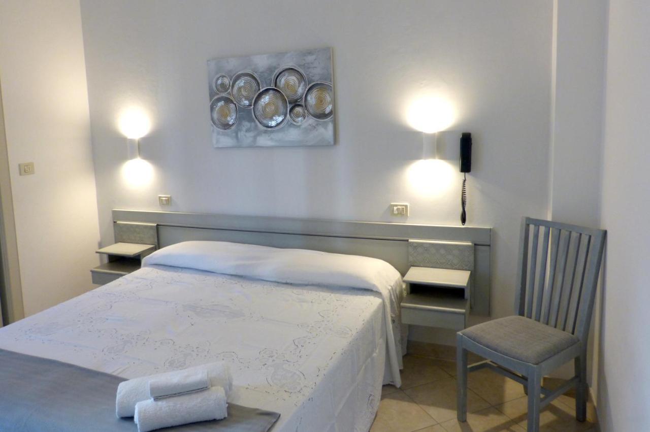Hotel D'Annunzio Cattolica Eksteriør bilde