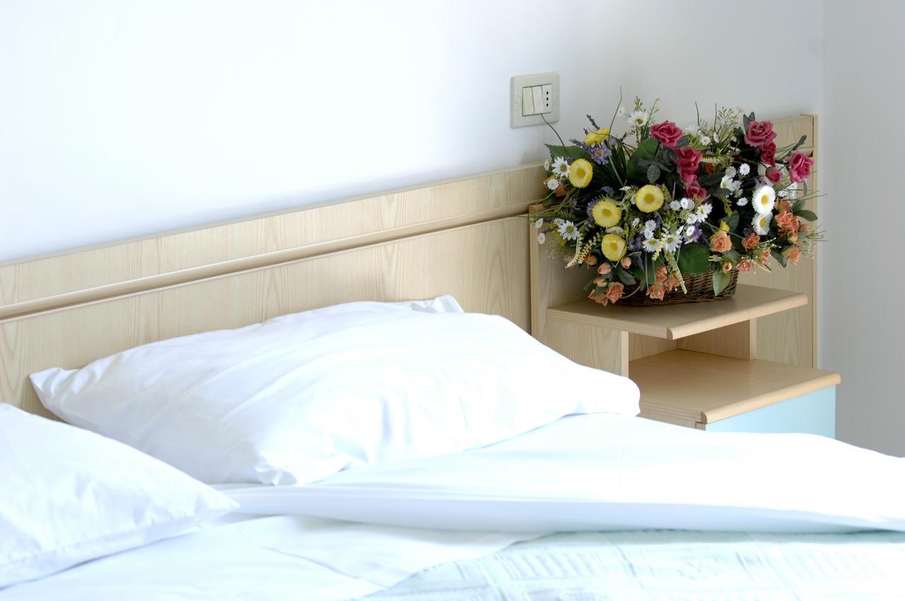 Hotel D'Annunzio Cattolica Eksteriør bilde